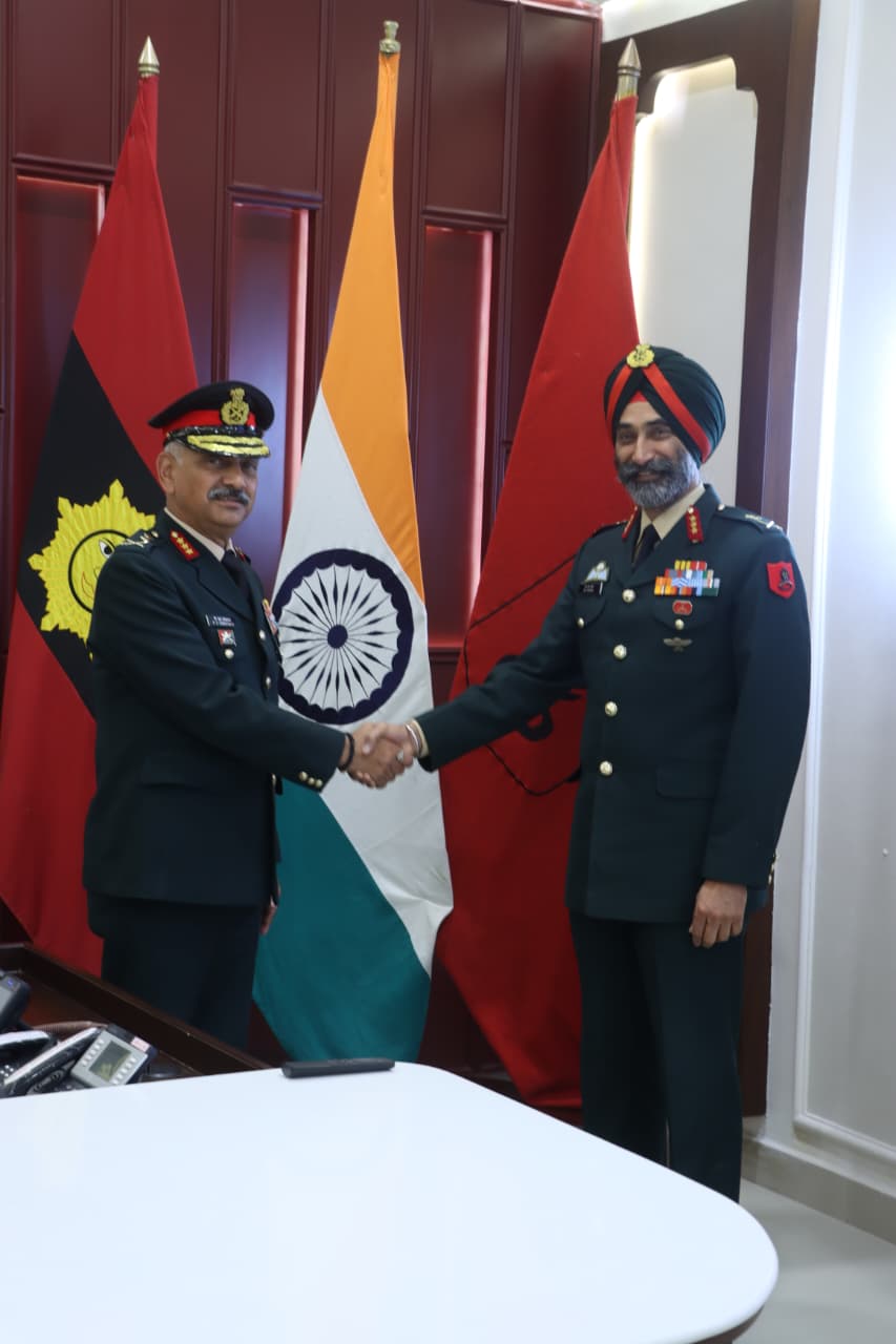 77e12b6f-f3c6-4878-933d-2d6606909fa1