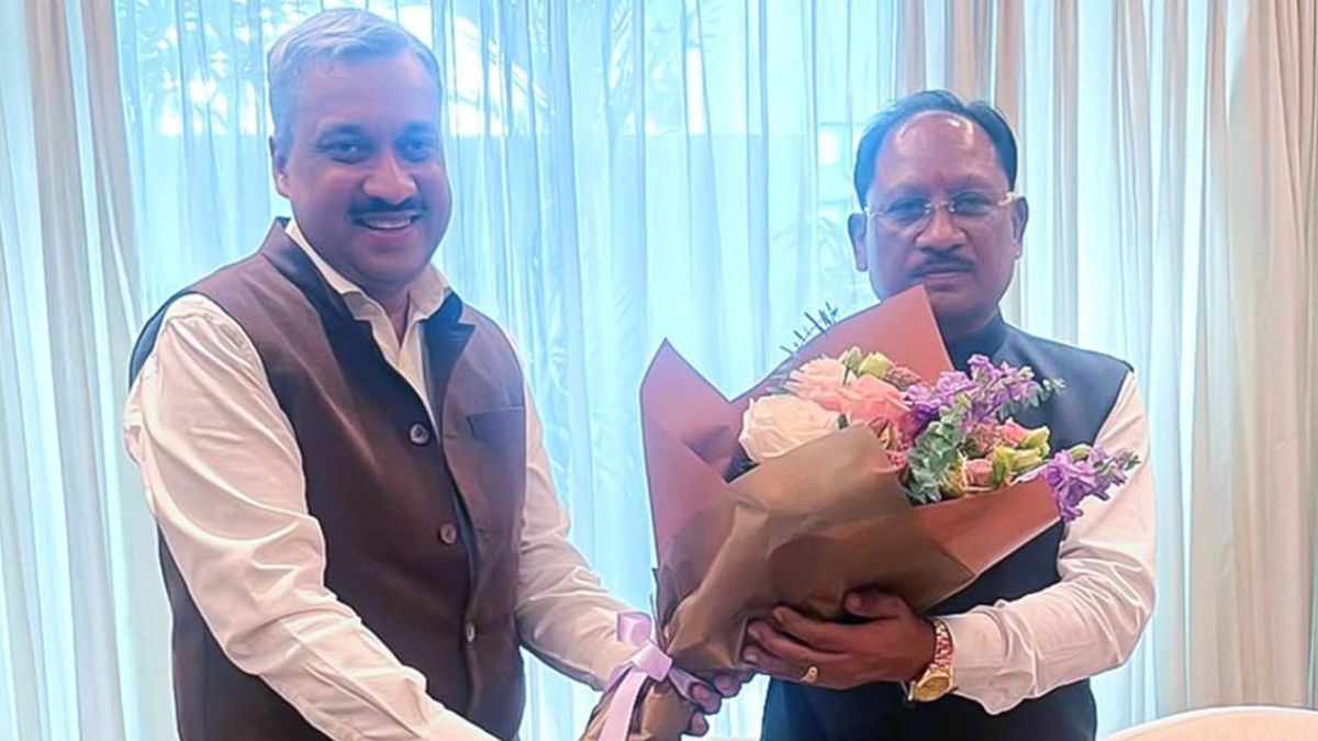 chhattisgarh-cm-singapore-visit-1791032643.jpg